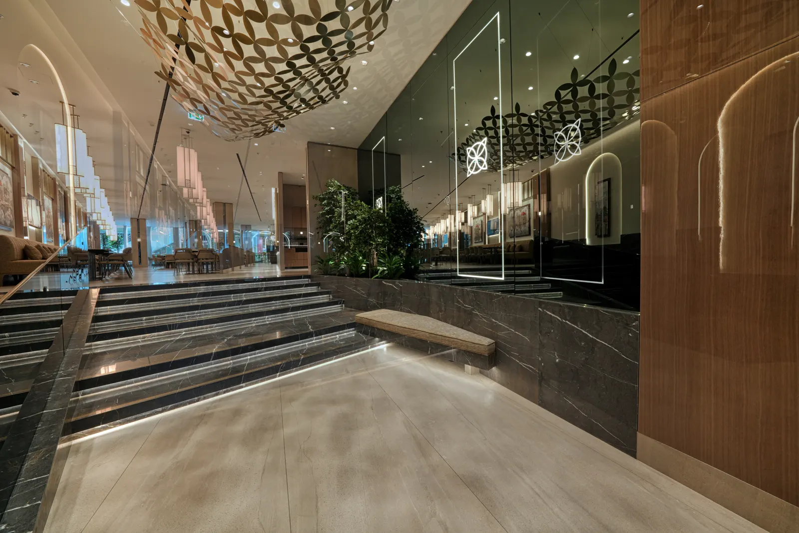 Al Safadi Festival City Mall